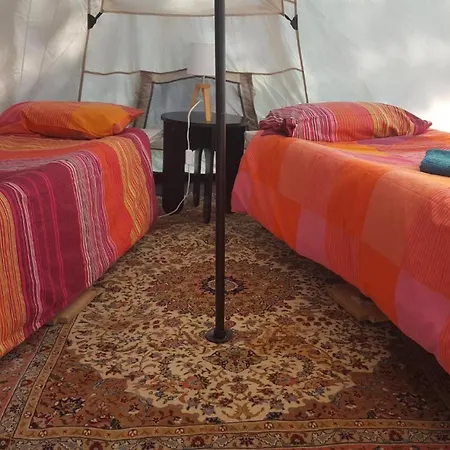 Campsite Tente Tipi Equipee *