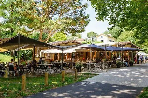 Camping Tente Tipi équipée Saint-Laurent-du-Plan